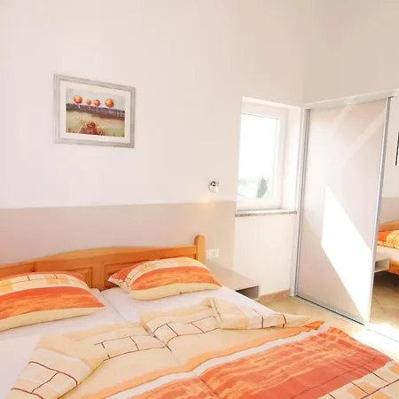 In With Swimming Pool