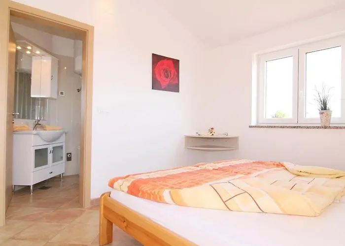 In With Swimming Pool