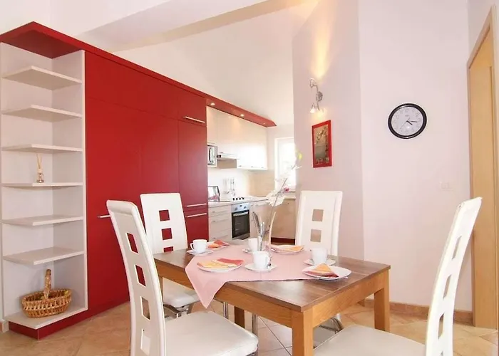 In With Swimming Pool Casa vacanze Porec