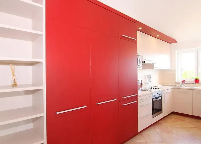 Casa vacanze In With Swimming Pool Porec